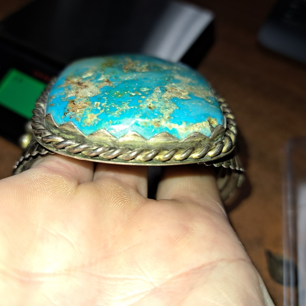 GORGEOUS 166g Women's Vintage Navajo Sterling Turquoise Bracelet Cuff - Picture 9 of 10